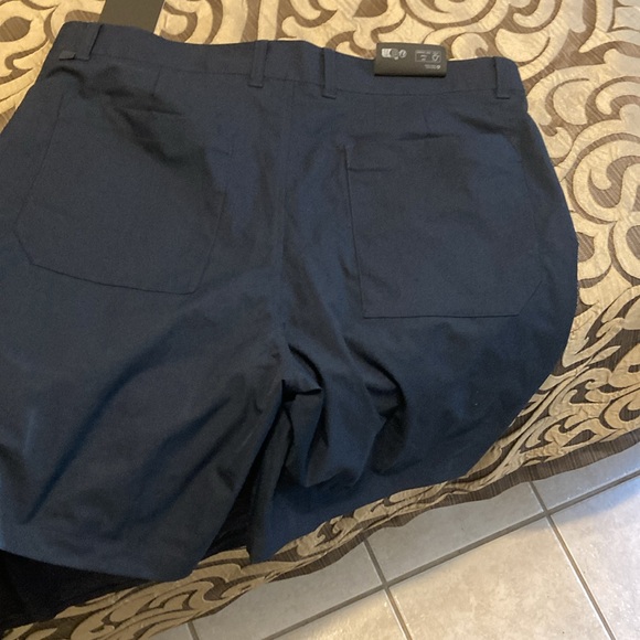 Relaxed two wheel shorts, 9 inches with top to match - Picture 4 of 6